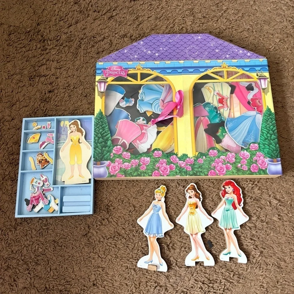 Disney Princess Magnetic Dress-Up Set Collector’s Edition Ariel Belle Cinderella